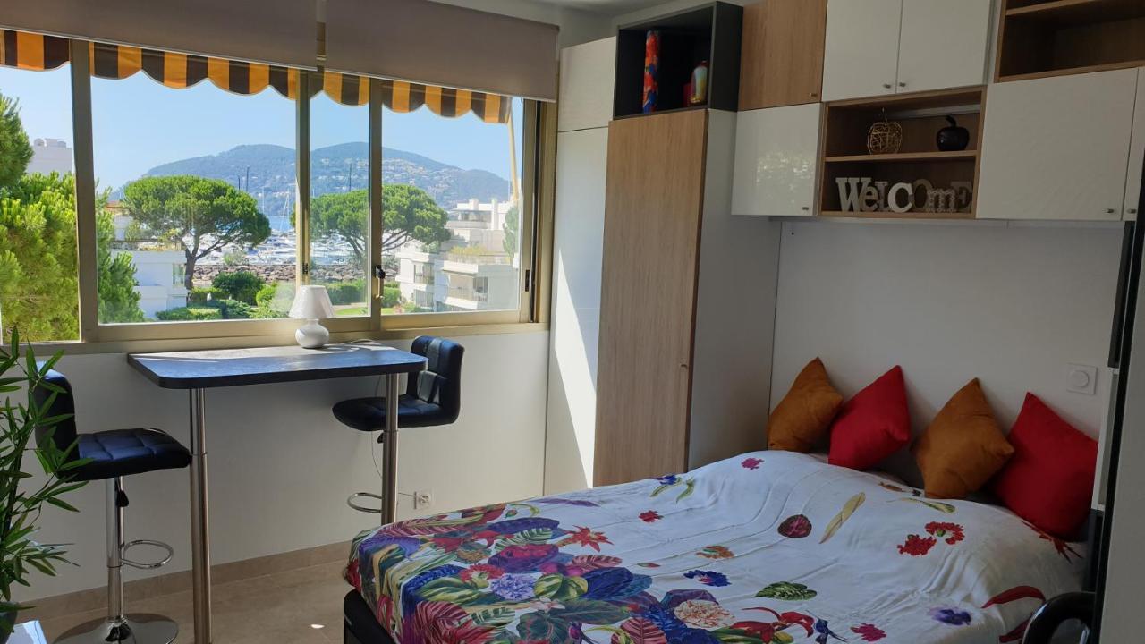 Garden And Beach Sea View Apartment Cannes Mandelieu-la-Napoule Exterior photo